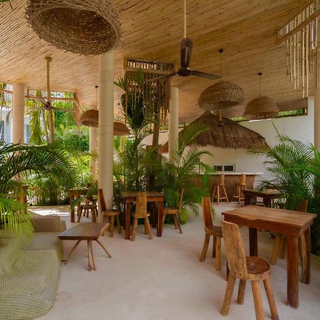 Beautiful Swim-Up Studio With Private Terrace, Pool And Jungle Gym ตูลุม ภายนอก รูปภาพ