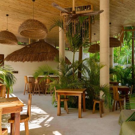 Beautiful Swim-Up Studio With Private Terrace, Pool And Jungle Gym ตูลุม ภายนอก รูปภาพ
