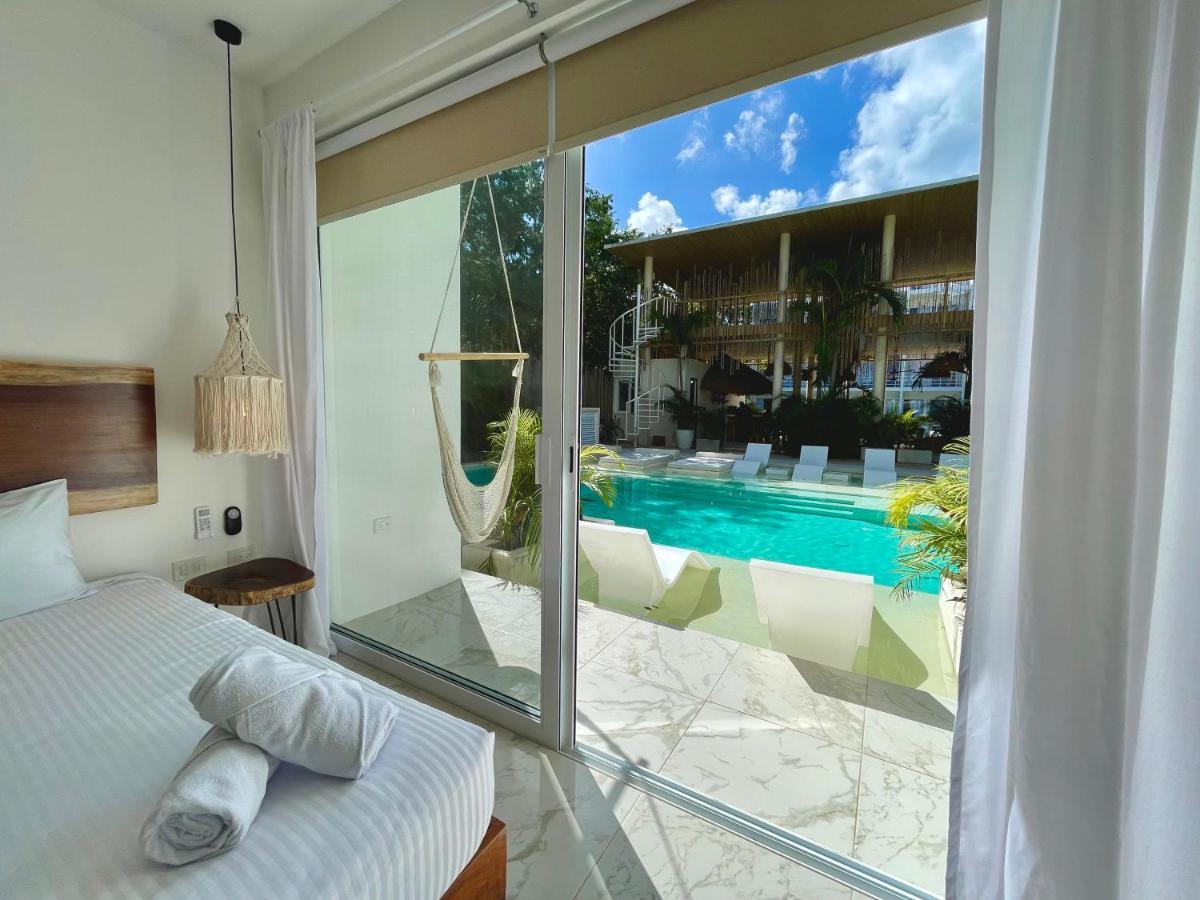 Beautiful Swim-Up Studio With Private Terrace, Pool And Jungle Gym ตูลุม ภายนอก รูปภาพ