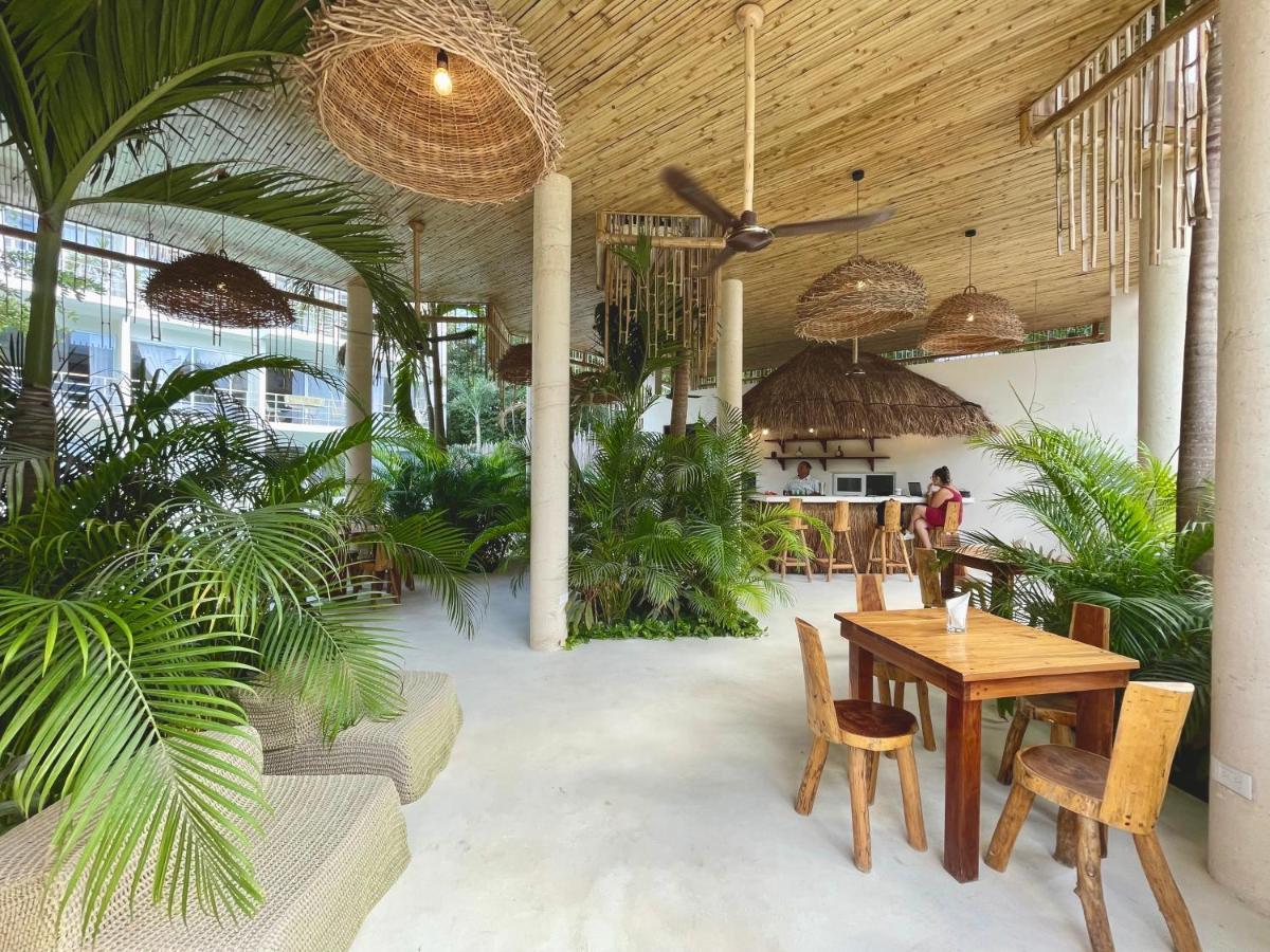 Beautiful Swim-Up Studio With Private Terrace, Pool And Jungle Gym ตูลุม ภายนอก รูปภาพ