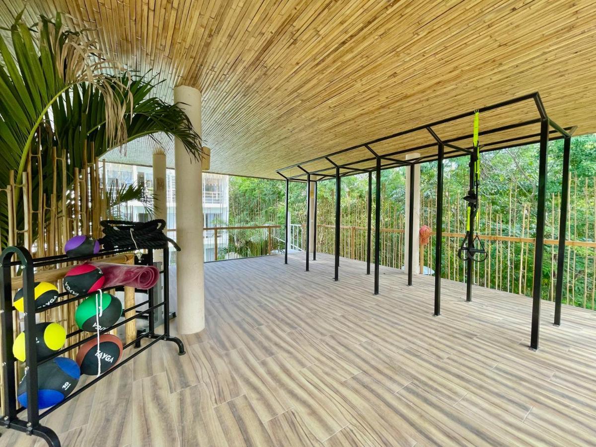 Beautiful Swim-Up Studio With Private Terrace, Pool And Jungle Gym ตูลุม ภายนอก รูปภาพ