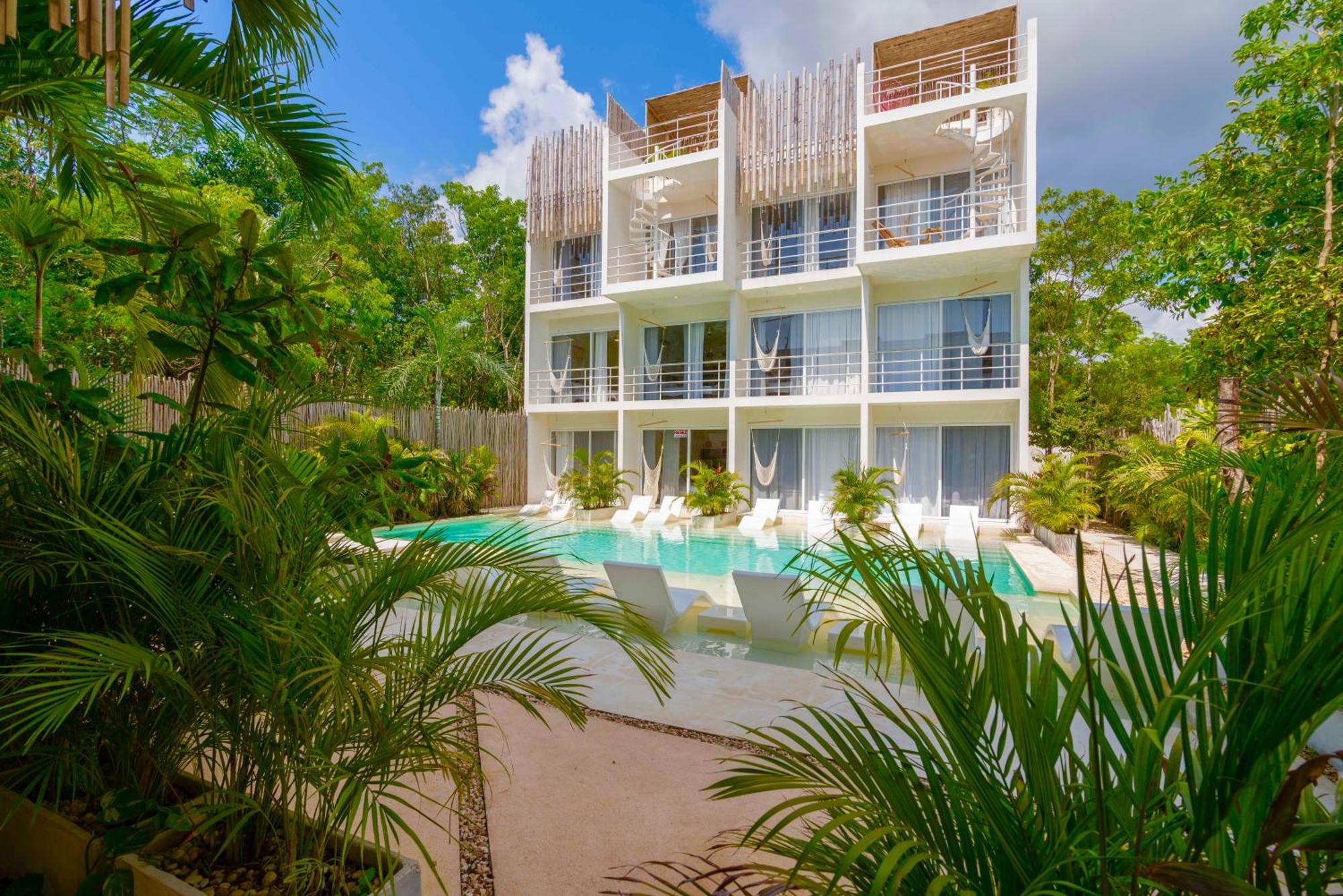 Beautiful Swim-Up Studio With Private Terrace, Pool And Jungle Gym ตูลุม ภายนอก รูปภาพ