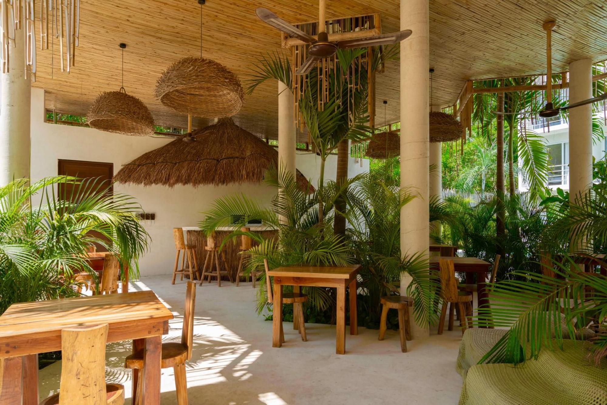 Beautiful Swim-Up Studio With Private Terrace, Pool And Jungle Gym ตูลุม ภายนอก รูปภาพ